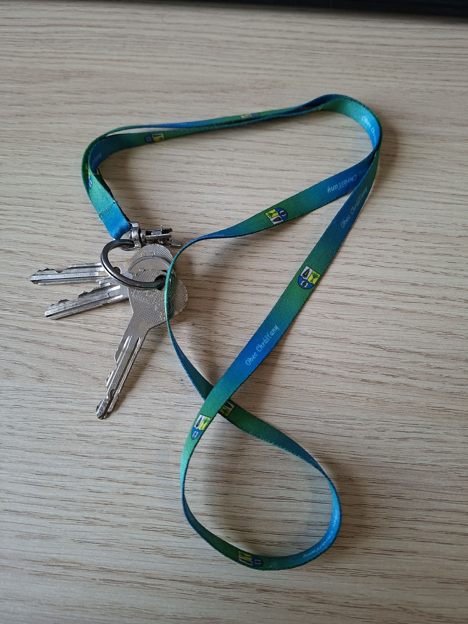 Nalezeny klíče (cestou k lomu nad sběrným dvorem), možnost vyzvednout na radnici městyse Bernartice (p. Teska - 724 180 240)